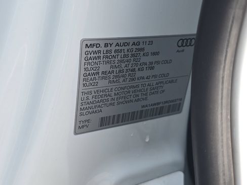Used 2024 Audi SQ8 Premium Plus AWD/4WD image 34