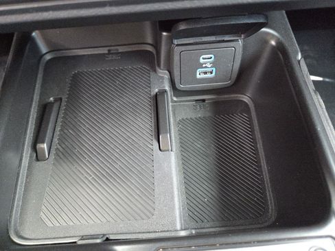 Used 2025 Ford Bronco Outer Banks AWD/4WD image 9