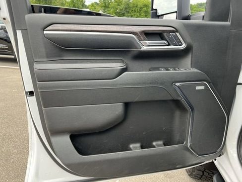 Certified 2024 Chevrolet Silverado 2500 LTZ w/ LTZ Premium Package AWD/4WD image 21