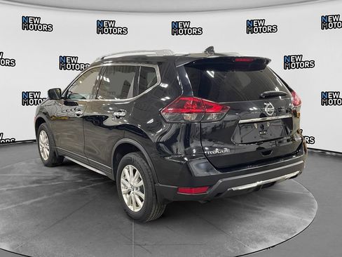 Used 2018 Nissan Rogue SV w/ Premium Package AWD/4WD image 3