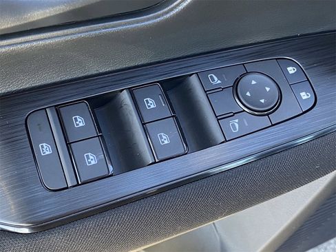 New 2026 Nissan Kicks S image 22