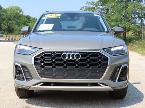 Used 2023 Audi Q5 2.0T Premium w/ Convenience Package AWD/4WD image 14