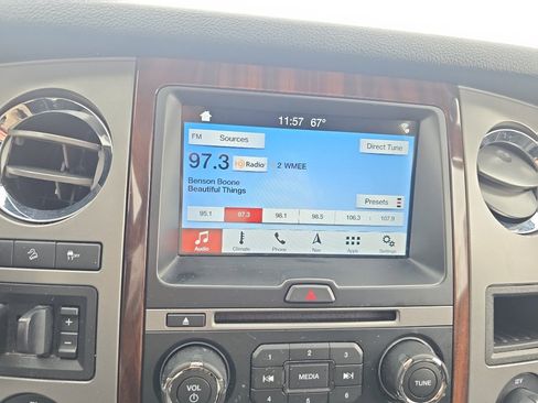 Used 2017 Ford Expedition EL Platinum image 30