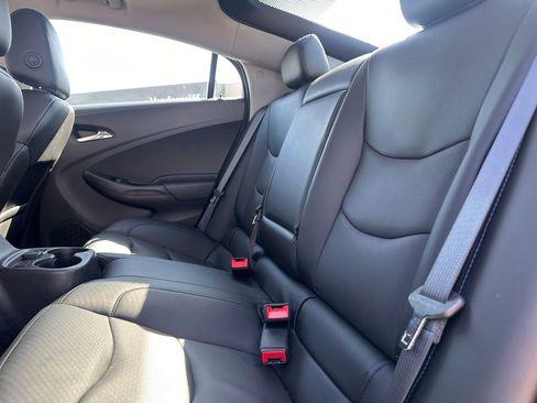 Used 2018 Chevrolet Volt Premier w/ Driver Confidence Package image 15