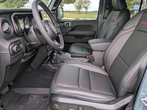 New 2026 Jeep Wrangler Unlimited Rubicon AWD/4WD image 10