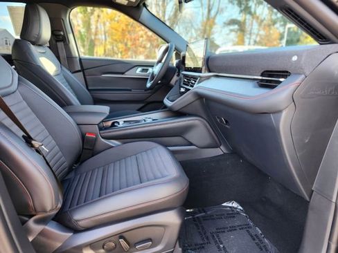 New 2026 Ford Explorer ST-Line w/ ST-Line Street Pack AWD/4WD image 11