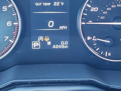 Used 2025 Subaru Outback Premium image 7