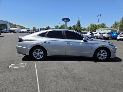 Used 2022 Hyundai Sonata SE FWD image 4