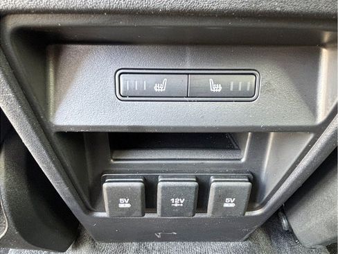 Used 2019 Land Rover Discovery Sport SE AWD/4WD image 37