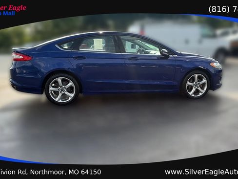 Used 2015 Ford Fusion SE w/ Equipment Group 201A FWD image 6