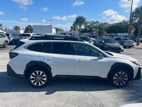 Used 2024 Subaru Outback Limited AWD/4WD image 4