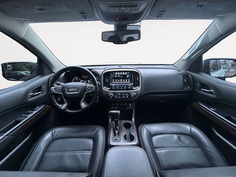 Used 2018 GMC Canyon Denali image 13