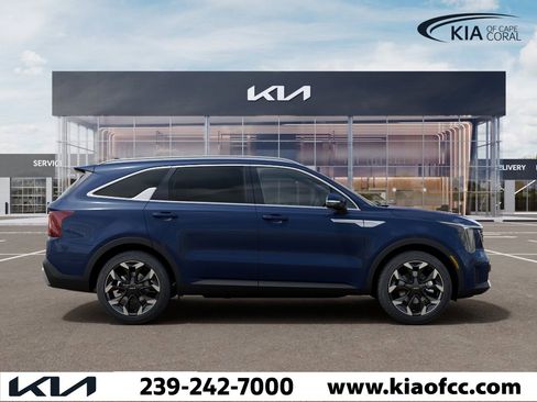 New 2026 Kia Sorento EX w/ EX Premium Package FWD image 7