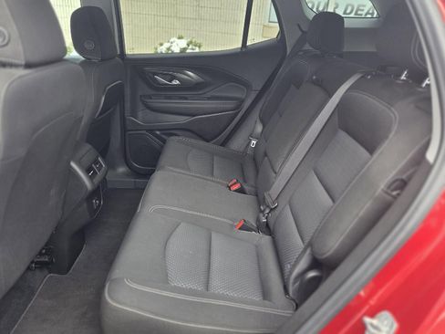 Certified 2022 GMC Terrain SLE w/ Driver Convenience Package image 18