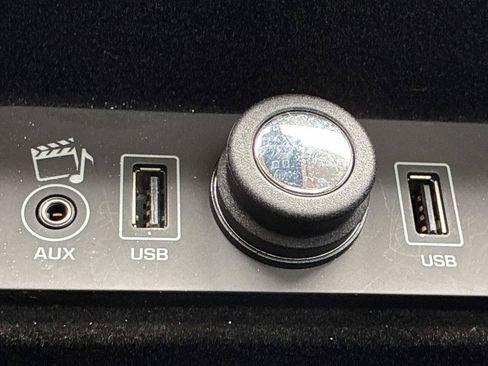 Used 2015 Land Rover Range Rover HSE AWD/4WD image 39