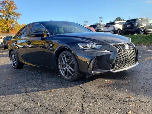 Used 2017 Lexus IS 200t image 9