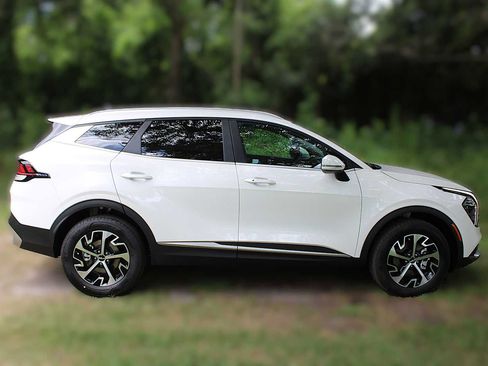 New 2025 Kia Sportage EX image 5