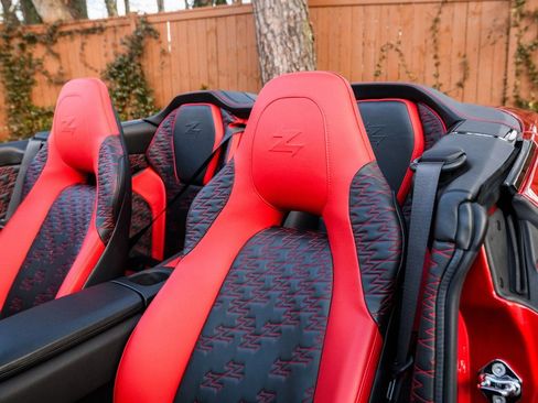 Used 2018 Aston Martin Vanquish Zagato image 22