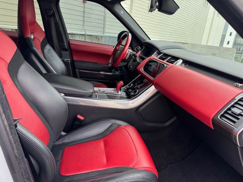 Used 2019 Land Rover Range Rover Sport SVR AWD/4WD image 32