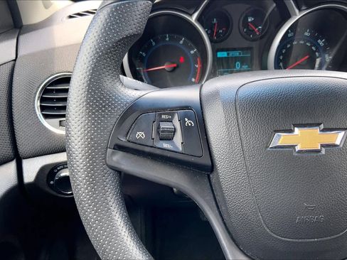 Used 2013 Chevrolet Cruze LT FWD image 22