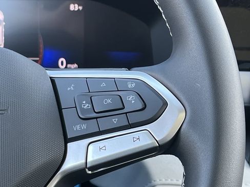New 2026 Volkswagen Taos SE AWD/4WD image 17