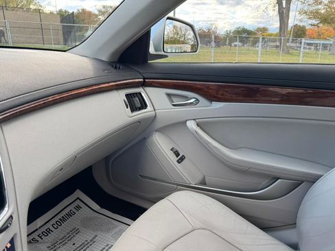Used 2012 Cadillac CTS Luxury image 16