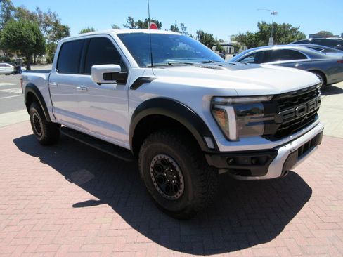 Used 2025 Ford F150 Raptor AWD/4WD image 81