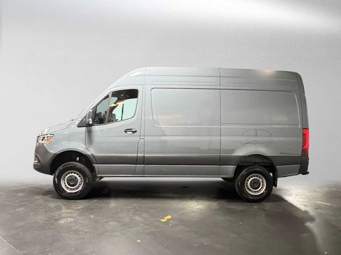 Used 2026 Mercedes-Benz Sprinter 2500 image 6