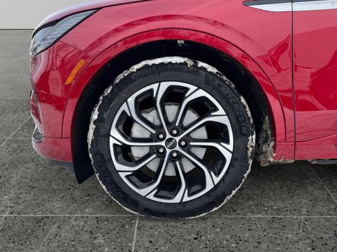 New 2026 Lincoln Nautilus Reserve image 9