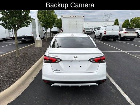 Used 2021 Nissan Versa SR w/ Convenience Package FWD image 4