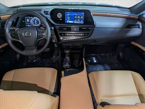 Used 2025 Lexus ES 300h w/ Premium Package FWD image 16