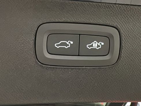 New 2026 Volvo XC90 T8 Plus image 31