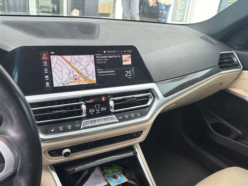 Used 2020 BMW 330i Sedan w/ Premium Package RWD image 15