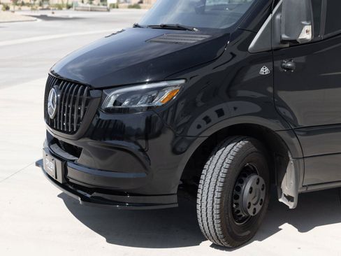 Used 2019 Mercedes-Benz Sprinter 3500 image 20