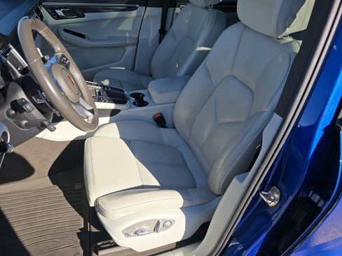 Used 2017 Porsche Macan S image 29