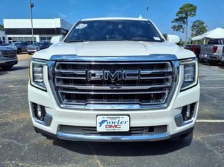 Used 2021 GMC Yukon SLT w/ SLT Luxury Plus Package video 2