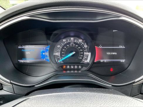 Used 2020 Ford Fusion SE AWD/4WD image 16