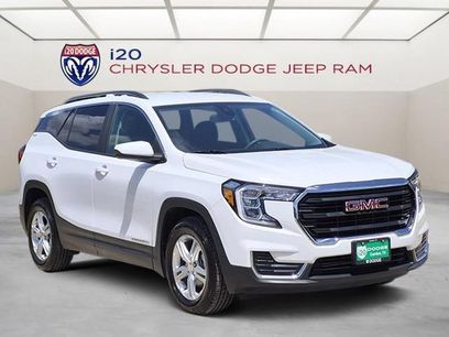 Used 2022 GMC Terrain SLE w/ Driver Convenience Package