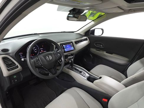 Used 2022 Honda HR-V EX image 13