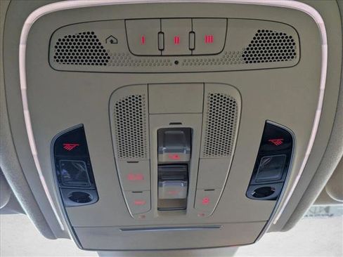 Used 2016 Audi A8 L 4.0T image 14