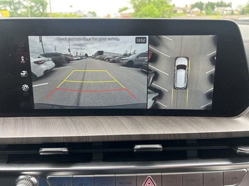 Certified 2023 Kia Telluride SX Prestige AWD/4WD image 12