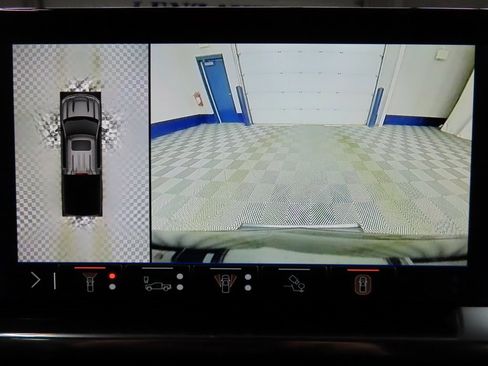 Used 2025 Chevrolet Silverado 1500 High Country w/ Midnight Edition image 15