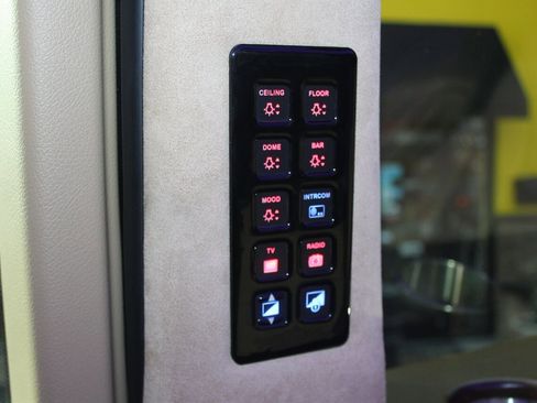 Used 2019 Mercedes-Benz Metris Passenger image 26