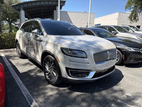 Used 2020 Lincoln Nautilus Reserve image 1