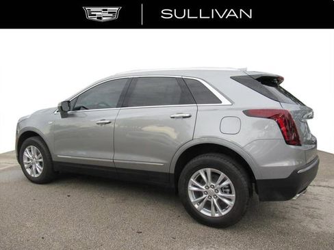 New 2025 Cadillac XT5 Luxury image 4