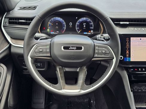 New 2026 Jeep Grand Cherokee Limited AWD/4WD image 7