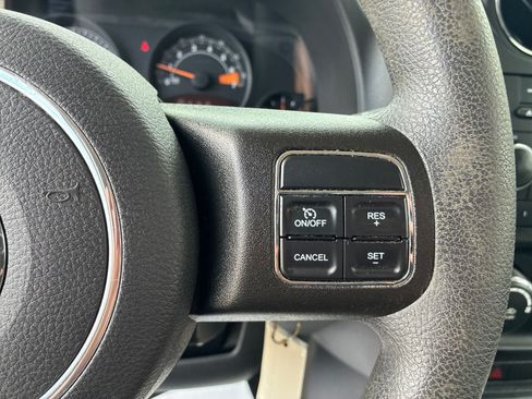Used 2016 Jeep Patriot Sport w/ Power Value Group FWD image 25