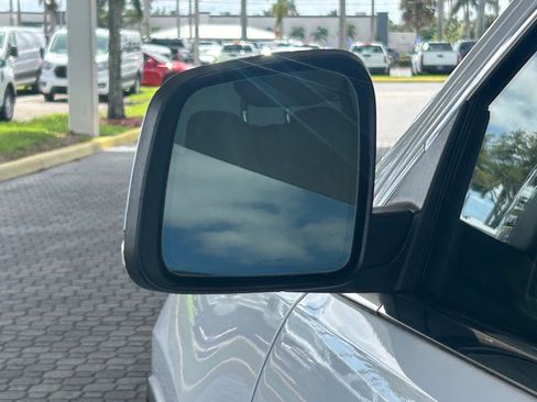 Used 2020 Jeep Grand Cherokee Limited image 17