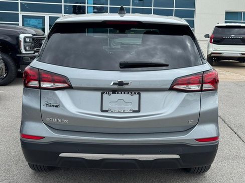 Used 2023 Chevrolet Equinox LT FWD image 4