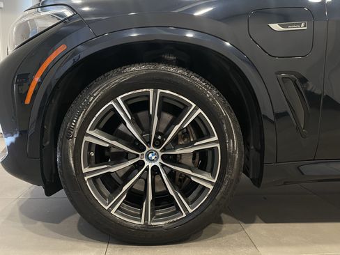 Used 2022 BMW X5 xDrive45e w/ M Sport Package AWD/4WD image 7
